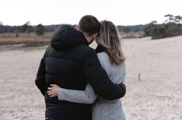 Mein Partner kifft: Wie du damit umgehst ohne ihn zu verlieren